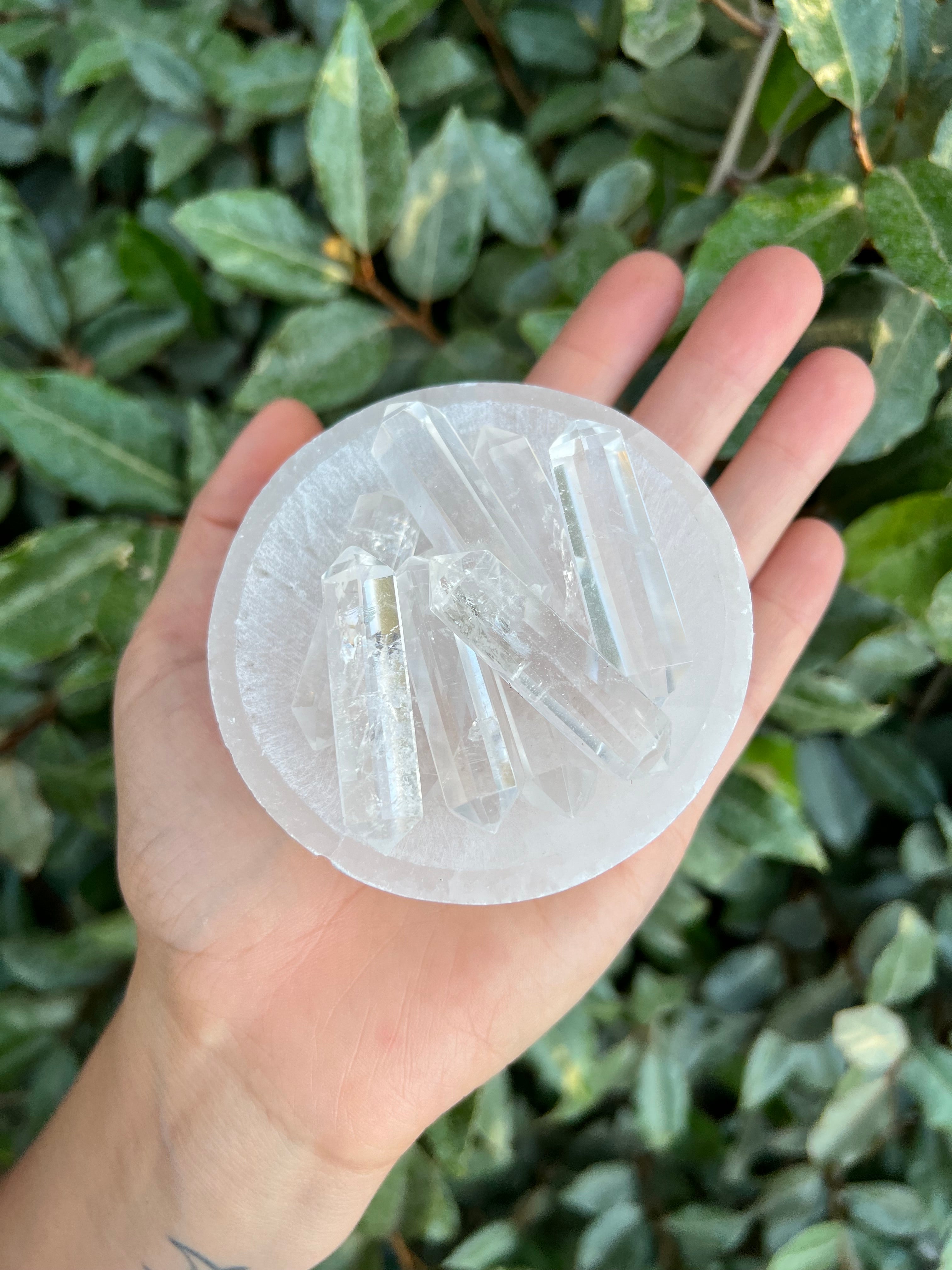 CLEAR QUARTZ DOUBLE TERMINATED POINT