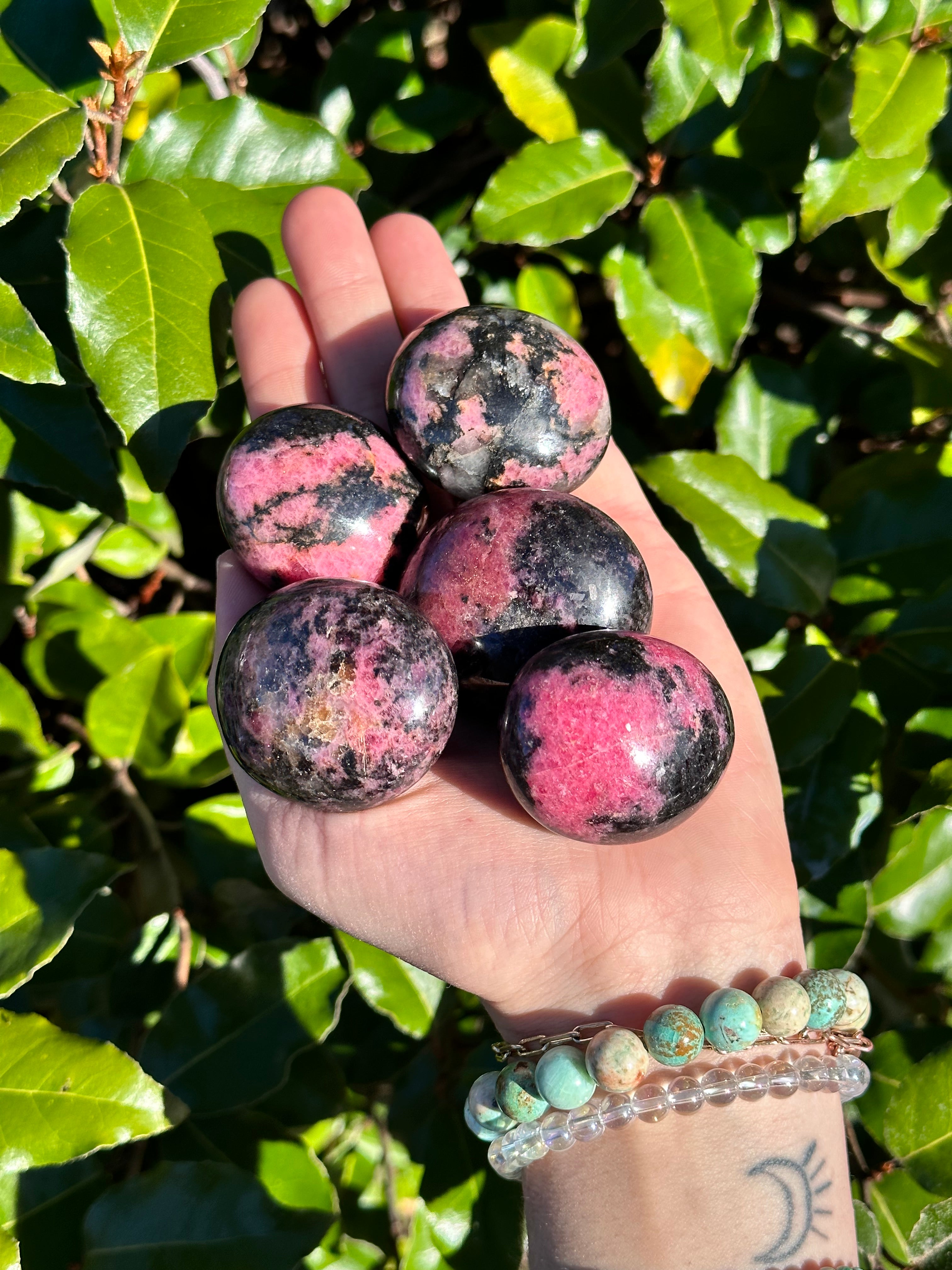RHODONITE EGG PALM STONE