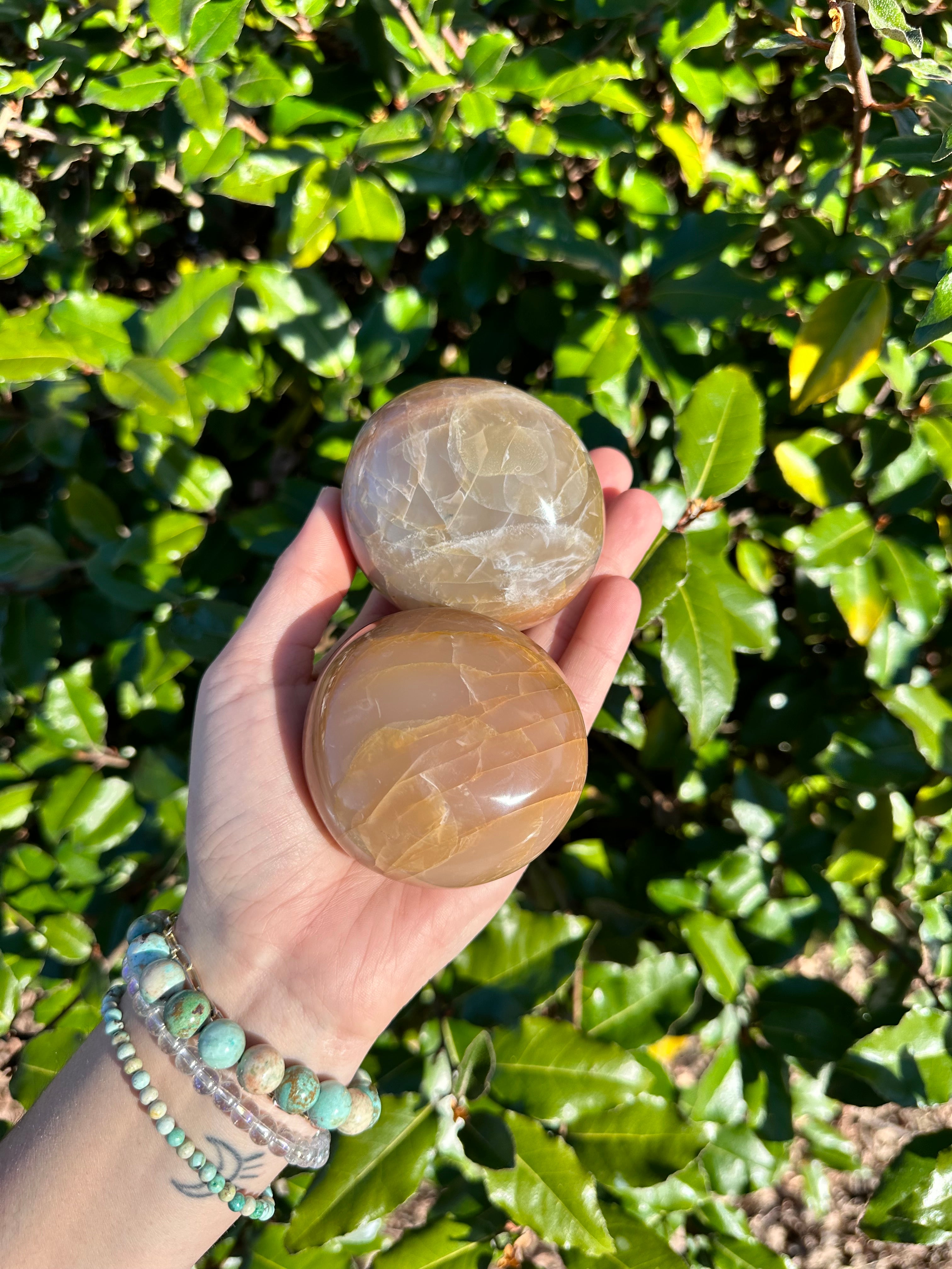 MOONSTONE HIGH QUALITY PALM STONE