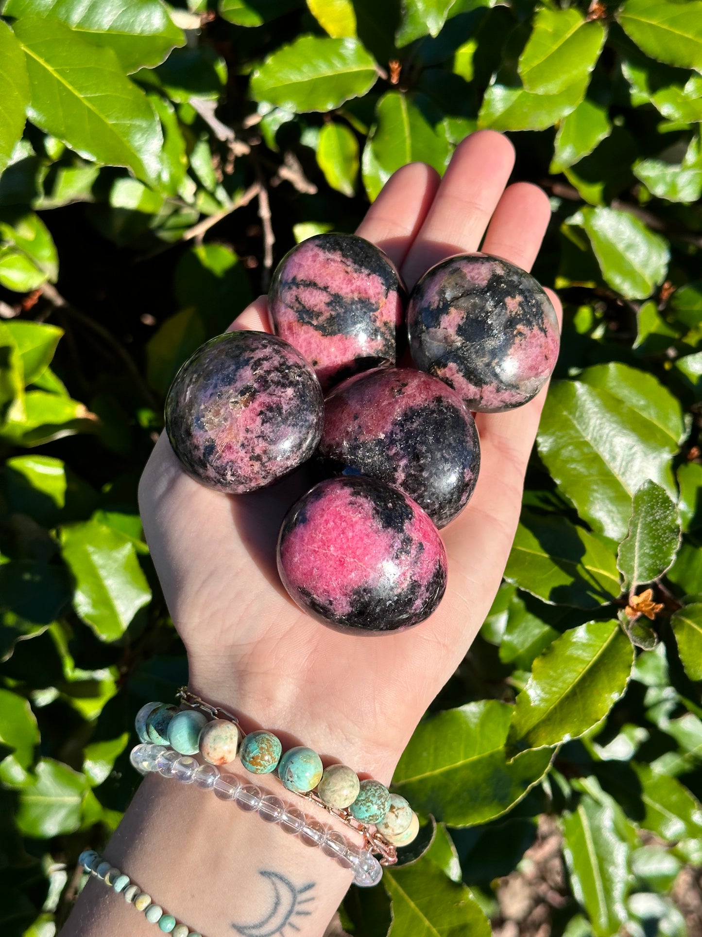 RHODONITE EGG PALM STONE