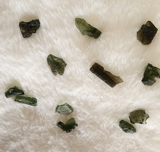 MOLDAVITE (Authentic)