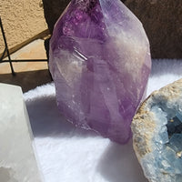 AMETHYST TOP POLISHED POINT