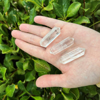 CLEAR QUARTZ DOUBLE TERMINATED POINT