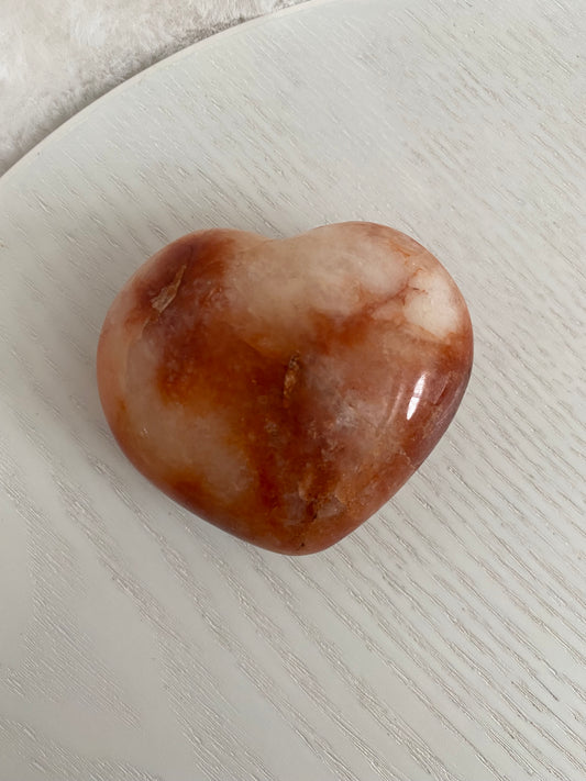 CARNELIAN HEART SHAPED PALM STONE