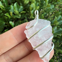 ROSE QUARTZ ARROWHEAD WRAPPED PENDANT