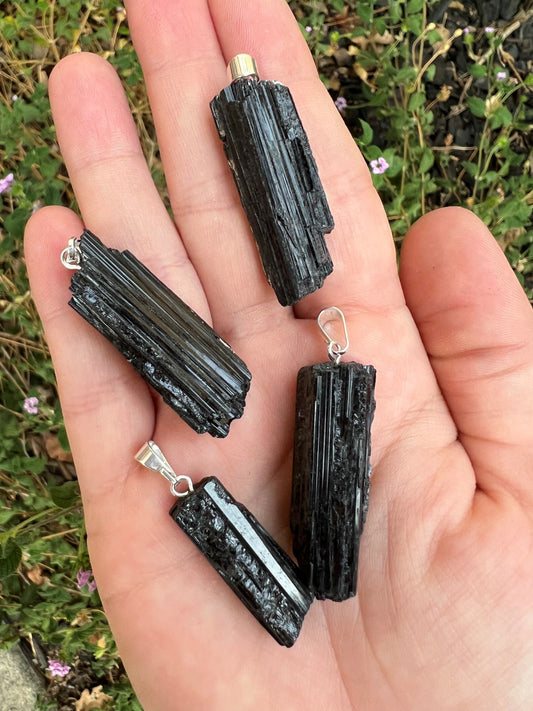 BLACK TOURMALINE BAIL PENDANT