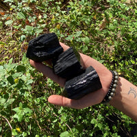 BLACK TOURMALINE TOP POLISH POINT