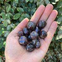 GARNET TUMBLED STONE